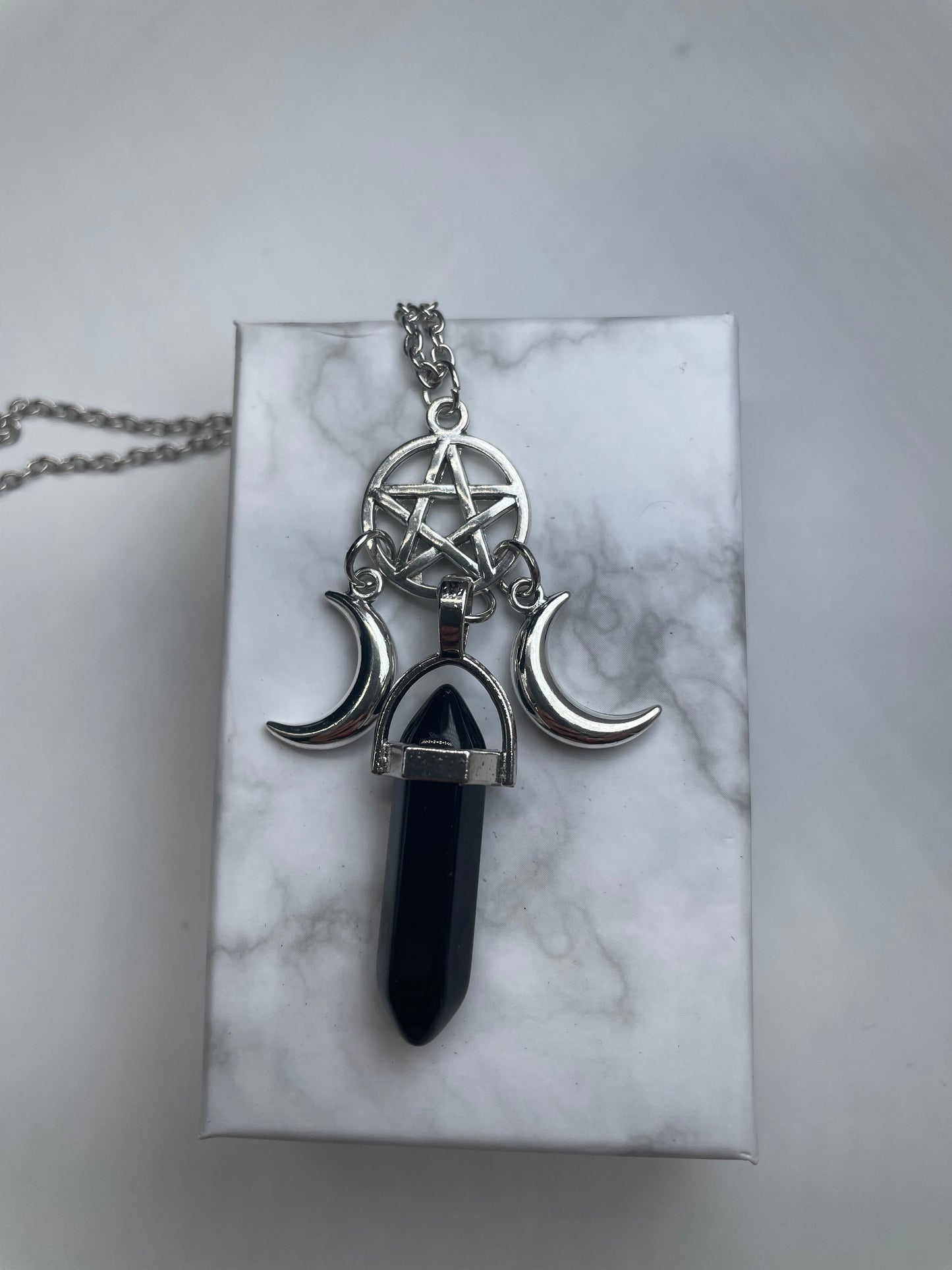 Pendente con pentacolo e lune crescenti