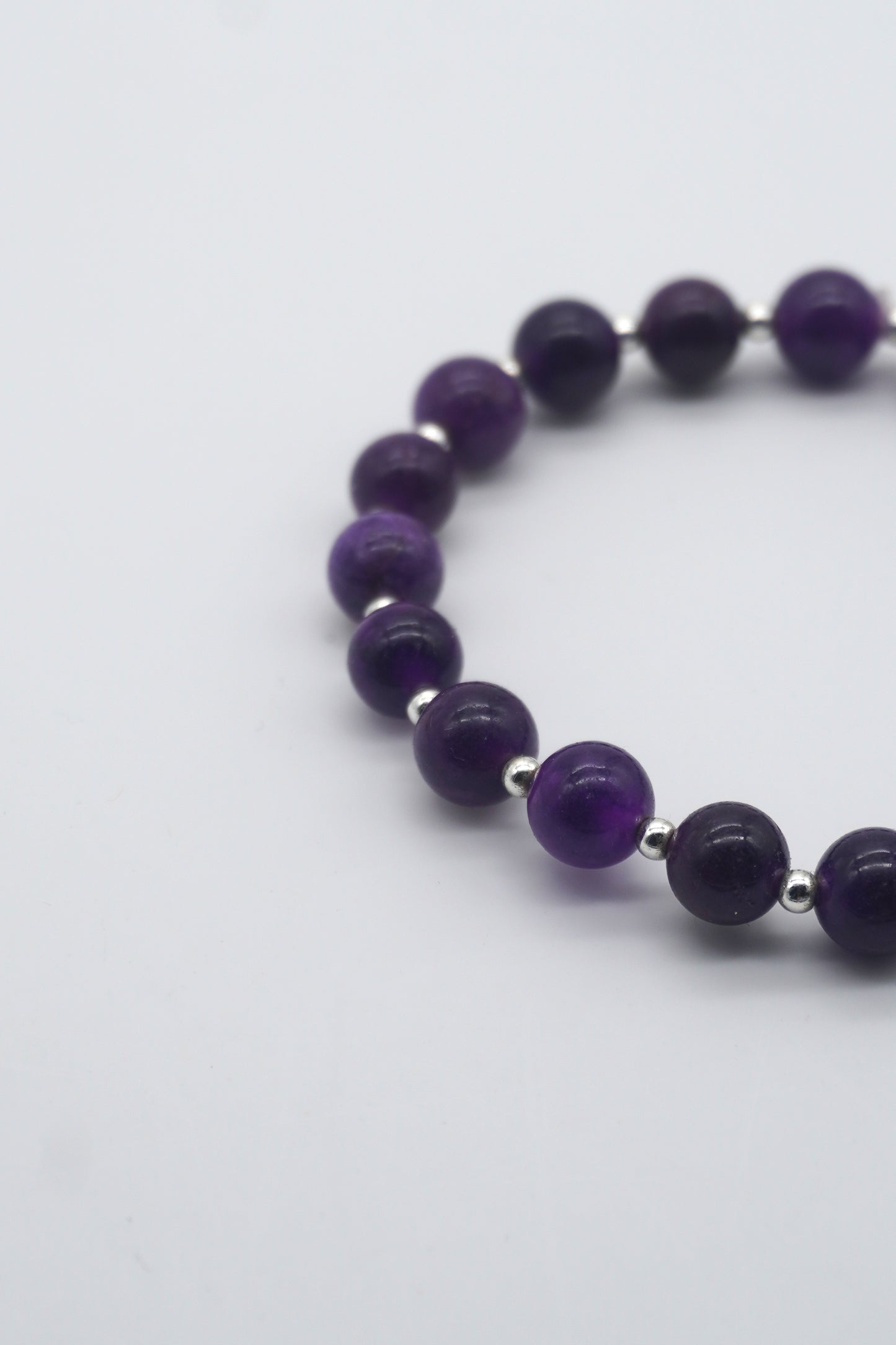Bracciale in Ametista naturale – Calma, protezione e spiritualità