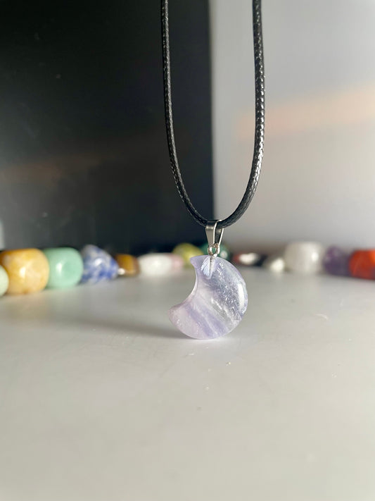 Collana in pietra naturale a forma di mezza luna #3