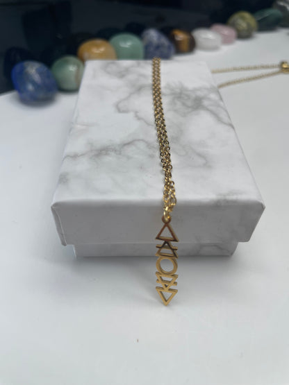 Collana con simboli dei quattro elementi color oro
