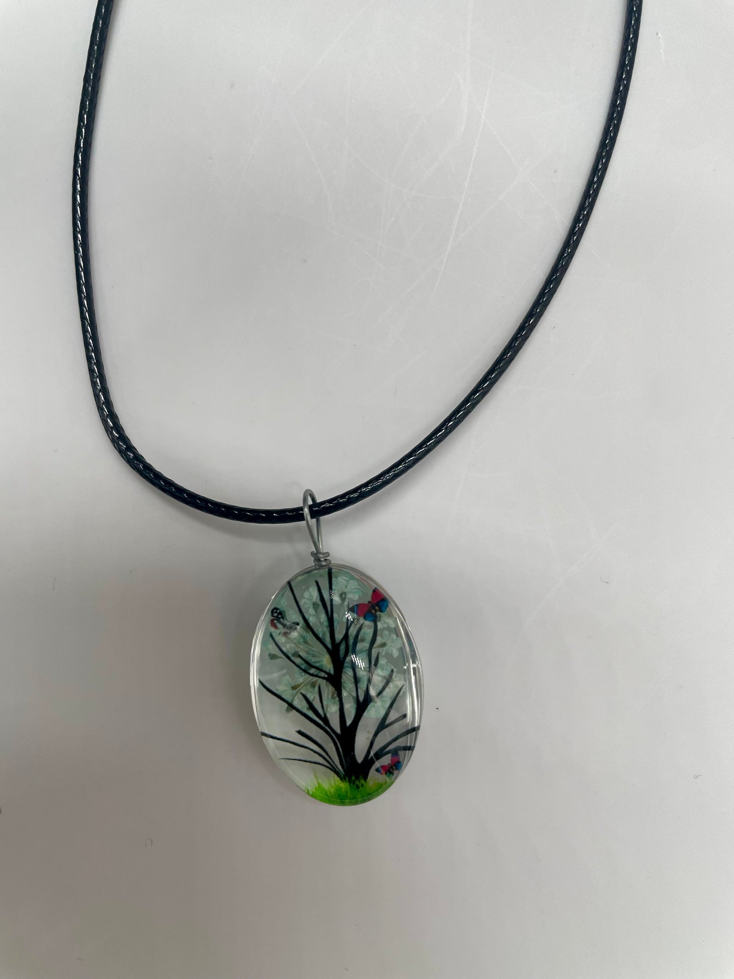 Collana con albero azzurrino