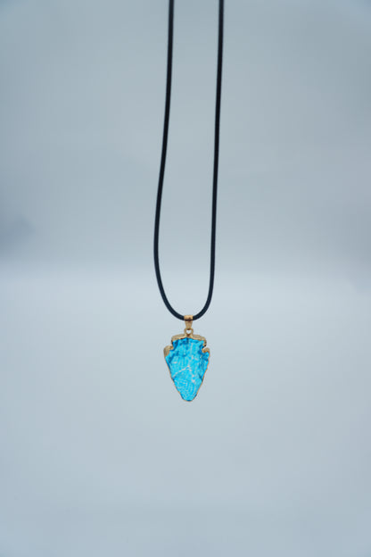 Collana con ciondolo cristallo blu – Energia, stile e vibrazioni moderne