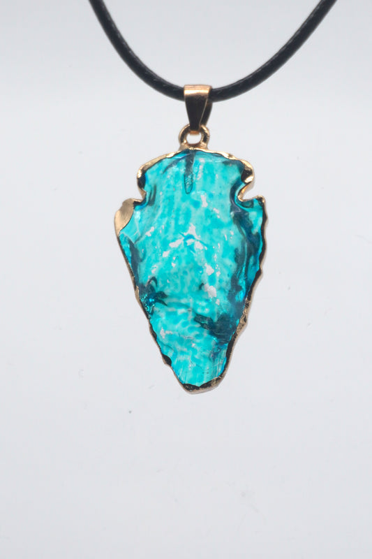 Collana con ciondolo cristallo blu – Energia, stile e vibrazioni moderne