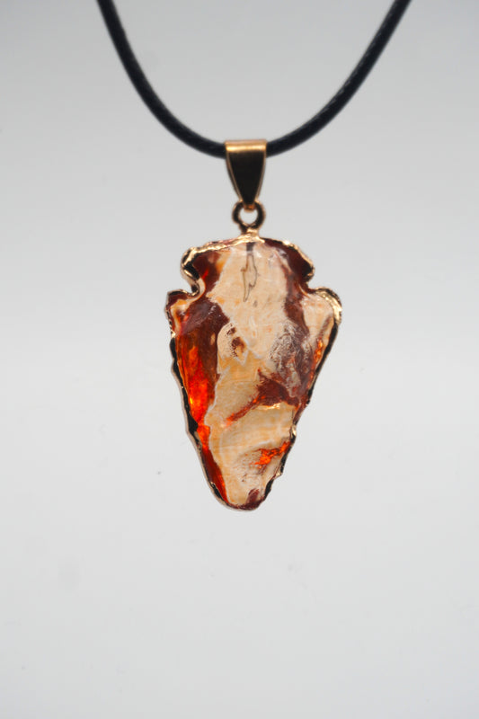 Collana con ciondolo effetto pietra arancio – Energia solare e vibrazioni positive
