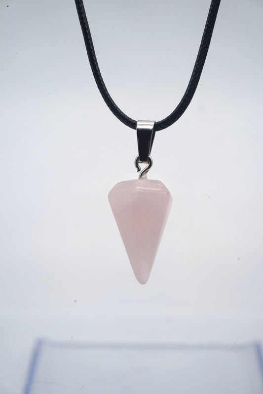 Ciondolo a Pendolo in Quarzo Rosa – Amore, Intuizione, Delicatezza