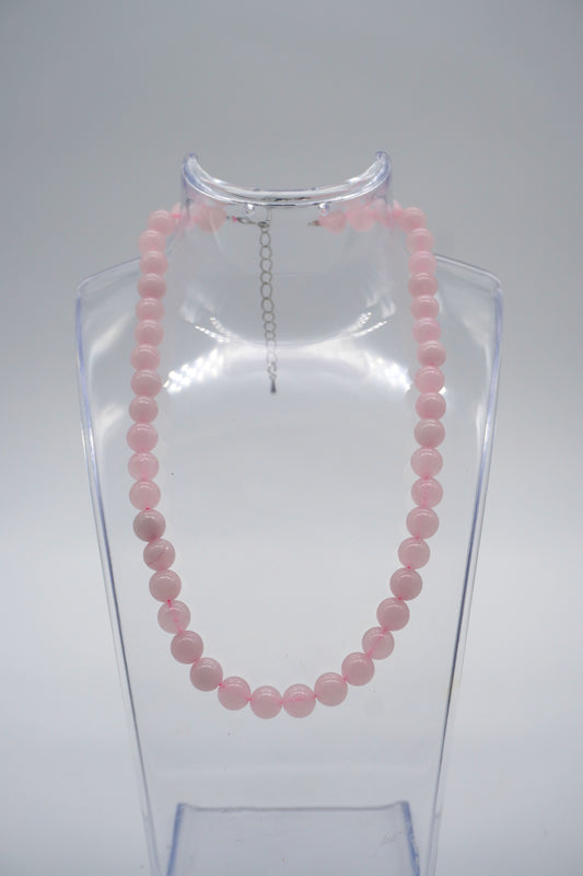 Collana in Quarzo Rosa – Eleganza e Dolcezza Naturale